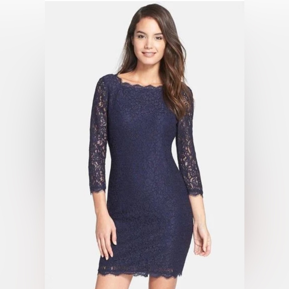 Adriana Papell Navy lace sheeth dress. 10, fits beautifully. Great condition